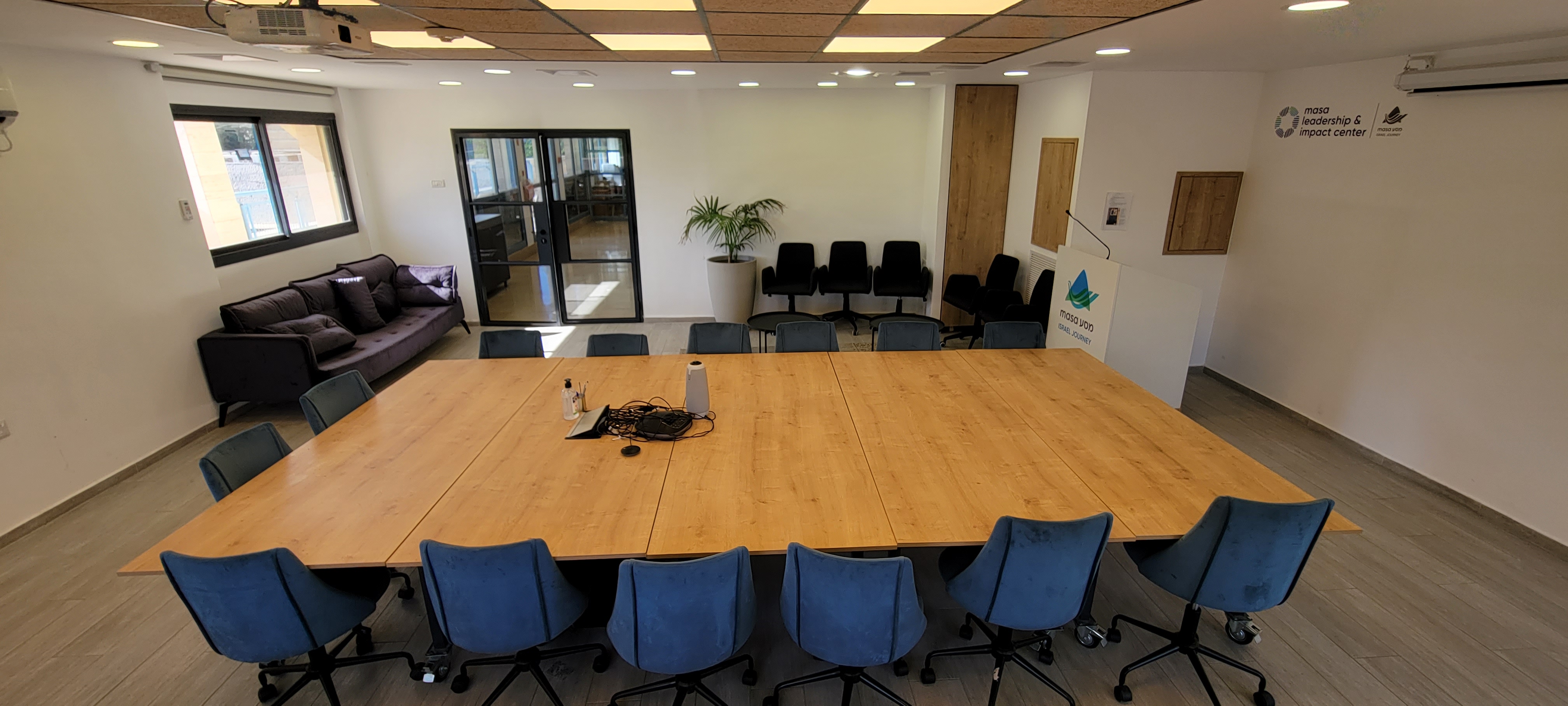 Kiryat Moriah project, modern meeting room